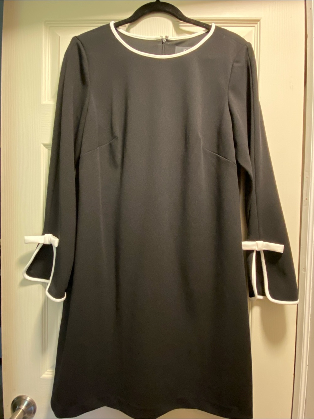Adrianna Papell Black Long Sleeve Shift Dress with White Trim